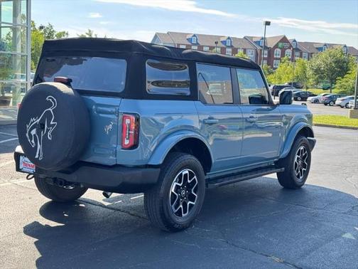 2021 Ford Bronco Outer Banks
