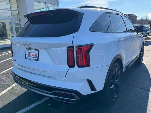 2022 Kia Sorento SX