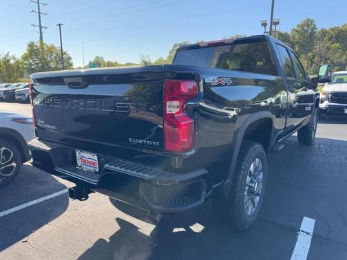 2026 Chevrolet Silverado 2500 Custom
