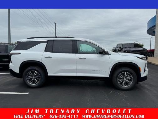 Summit White 2026 Chevrolet Traverse LT