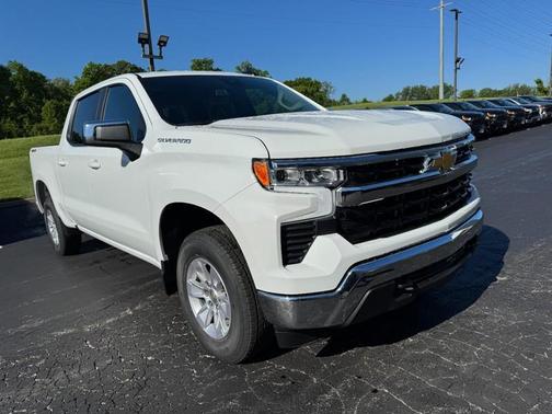 Summit White 2026 Chevrolet Silverado 1500 LT
