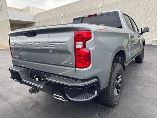 Sterling Gray Metallic 2026 Chevrolet Silverado 1500 Custom Trail Boss