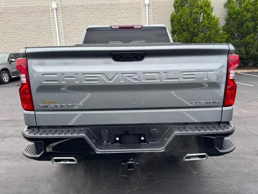 Sterling Gray Metallic 2026 Chevrolet Silverado 1500 Custom Trail Boss