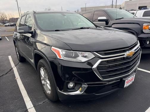 2020 Chevrolet Traverse LT Cloth