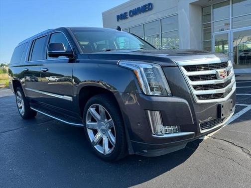 2017 Cadillac Escalade ESV Luxury