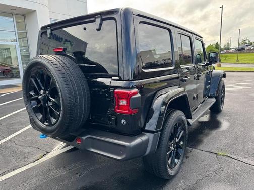 Black Clearcoat 2022 Jeep Wrangler Unlimited 4xe Sahara