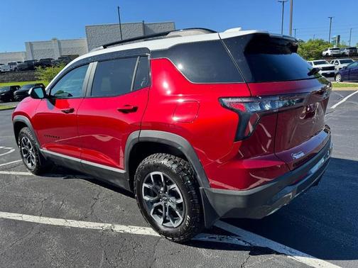 Radiant Red Tintcoat 2026 Chevrolet Equinox AWD ACTIV