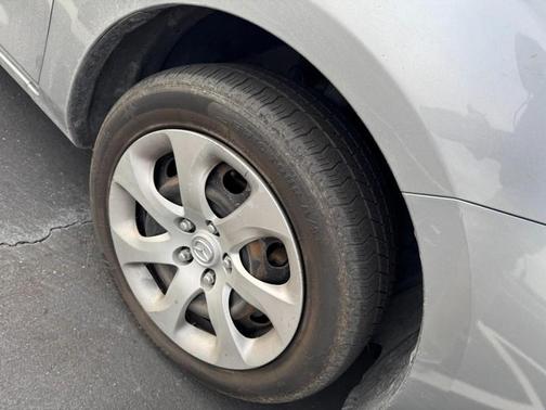 2013 Mazda Mazda3 i Sport