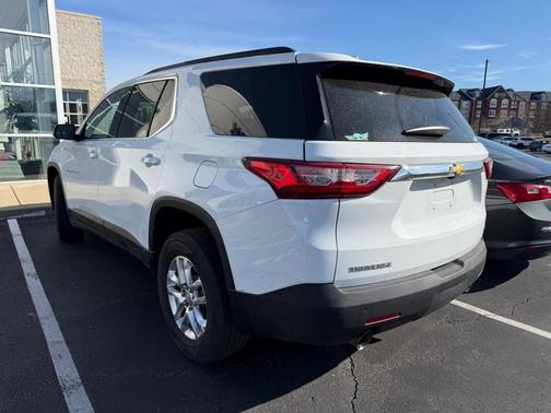 2020 Chevrolet Traverse LT Cloth