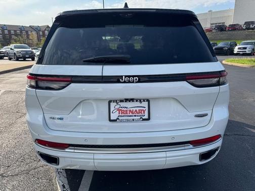 2022 Jeep Grand Cherokee 4xe Summit Reserve