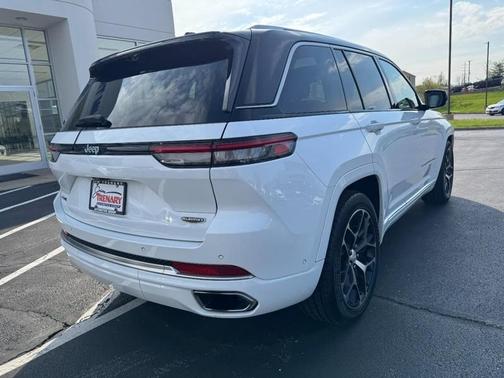 2022 Jeep Grand Cherokee 4xe Summit Reserve