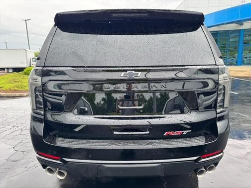 2025 Chevrolet Suburban RST