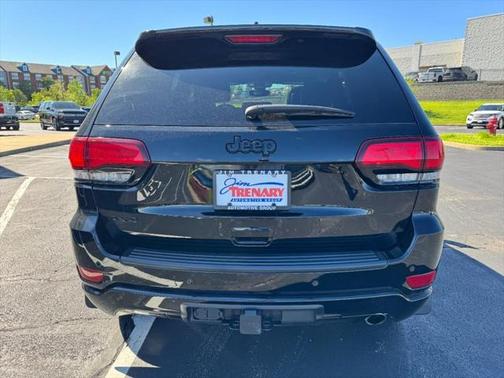 2022 Jeep Grand Cherokee Laredo