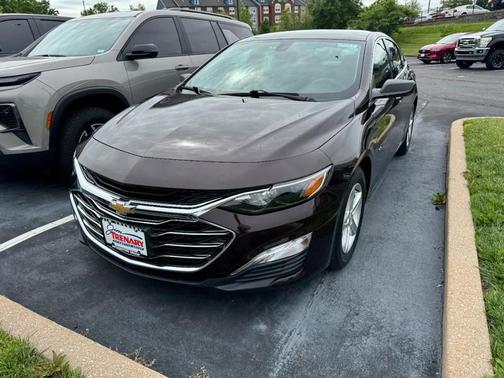 Black Cherry Metallic 2020 Chevrolet Malibu 1LS
