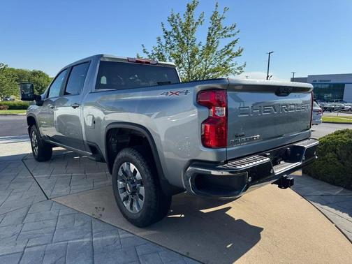 Sterling Gray Metallic 2026 Chevrolet Silverado 2500 LT