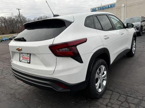 2026 Chevrolet Trax LS