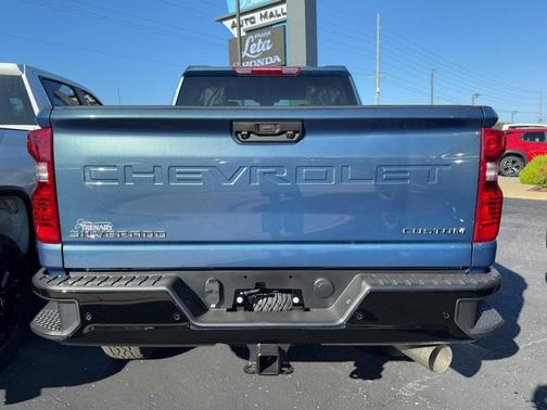 2026 Chevrolet Silverado 2500 Custom