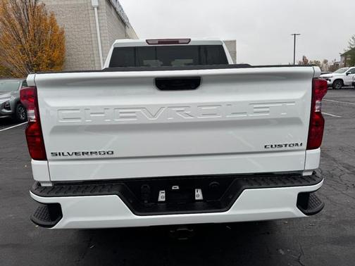 2026 Chevrolet Silverado 1500 Custom