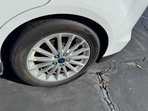 2016 Ford C-Max Hybrid SE