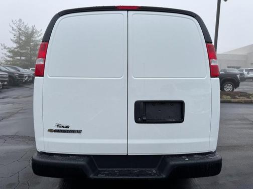 Summit White 2026 Chevrolet Express 3500 3500 Extended Wheelbase, WT, RWD
