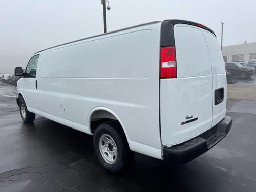 Summit White 2026 Chevrolet Express 3500 3500 Extended Wheelbase, WT, RWD
