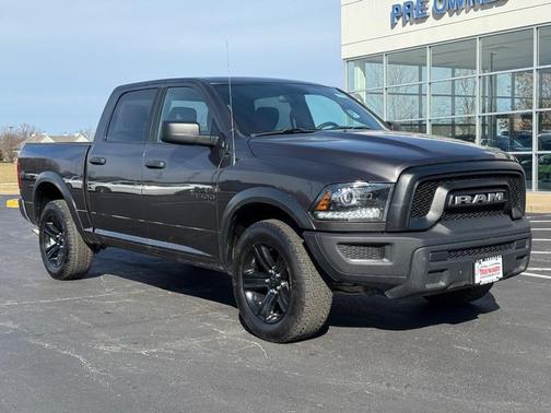2024 RAM 1500 Classic Warlock Crew Cab 4x4 5'7' Box