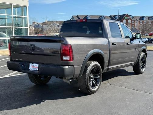 2024 RAM 1500 Classic Warlock Crew Cab 4x4 5'7' Box