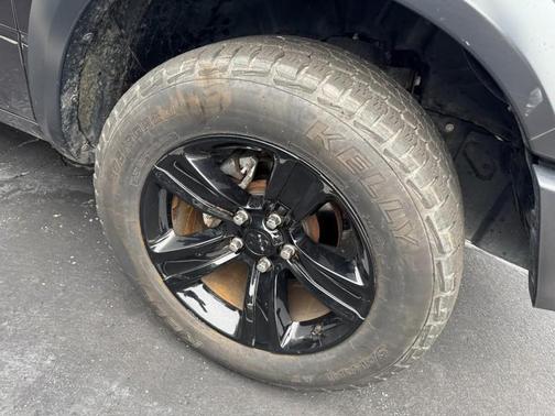 2024 RAM 1500 Classic Warlock Crew Cab 4x4 5'7' Box