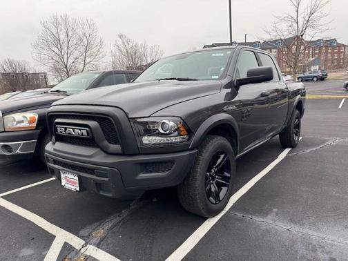 2024 RAM 1500 Classic Warlock Crew Cab 4x4 5'7' Box
