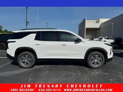 Summit White 2026 Chevrolet Traverse LT