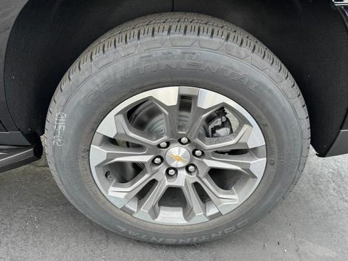2025 Chevrolet Tahoe LS