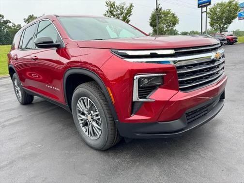 2025 Chevrolet Traverse LT