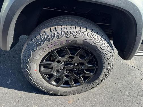 Black 2026 Chevrolet Colorado Trail Boss