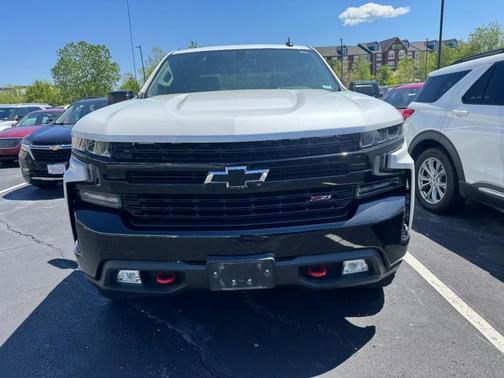 Iridescent Pearl Tricoat 2019 Chevrolet Silverado 1500 LT Trail Boss