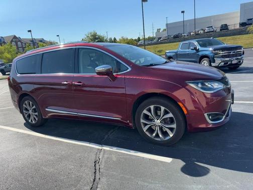 2017 Chrysler Pacifica Limited