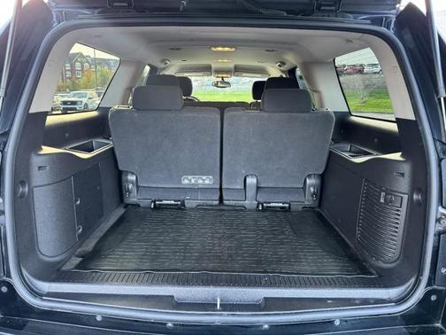 2011 Chevrolet Suburban 1500 LS