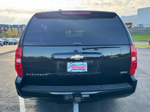 2011 Chevrolet Suburban 1500 LS