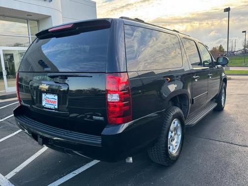 2011 Chevrolet Suburban 1500 LS