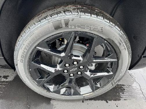 Sterling Gray Metallic 2026 Chevrolet Traverse RS