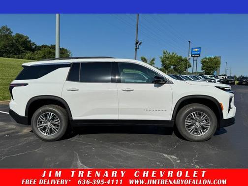 Summit White 2026 Chevrolet Traverse LT
