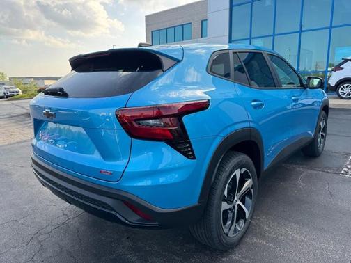 Marina Blue Metallic 2026 Chevrolet Trax FWD 1RS