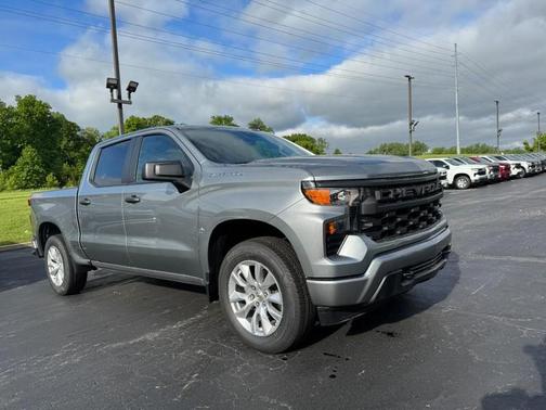 Sterling Gray Metallic 2026 Chevrolet Silverado 1500 Custom