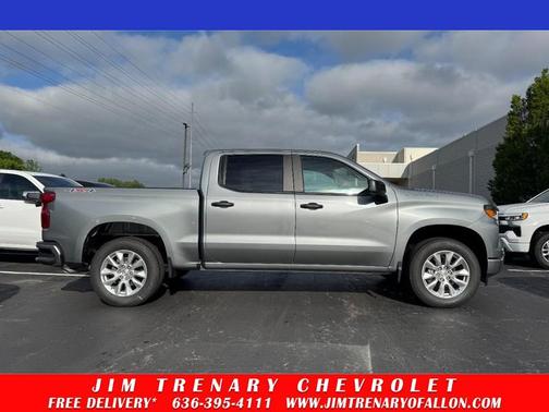 Sterling Gray Metallic 2026 Chevrolet Silverado 1500 Custom