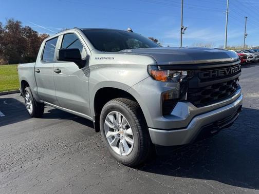 Sterling Gray Metallic 2026 Chevrolet Silverado 1500 Custom