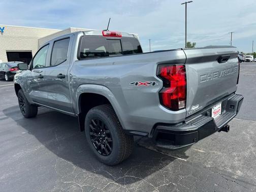 Sterling Gray Metallic 2026 Chevrolet Colorado WT