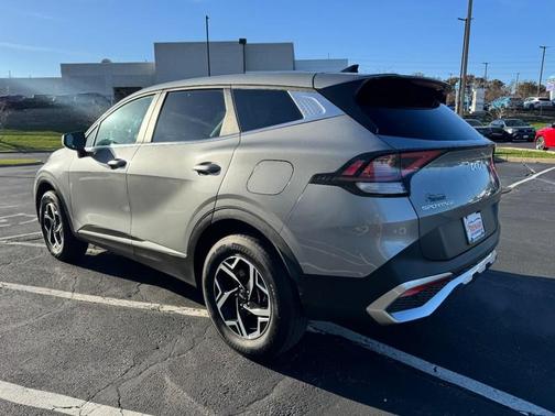 2023 Kia Sportage LX