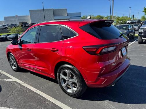 Rapid Red Metallic Tinted Clearcoat 2024 Ford Escape ST-Line