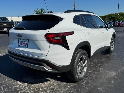 Summit White 2026 Chevrolet Trax LT