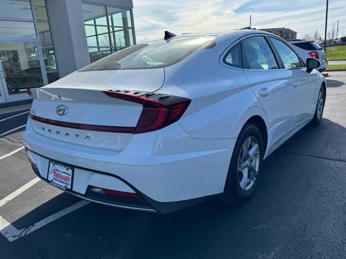 Quartz White 2021 Hyundai SONATA SE