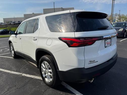 Summit White 2023 Chevrolet Traverse LS